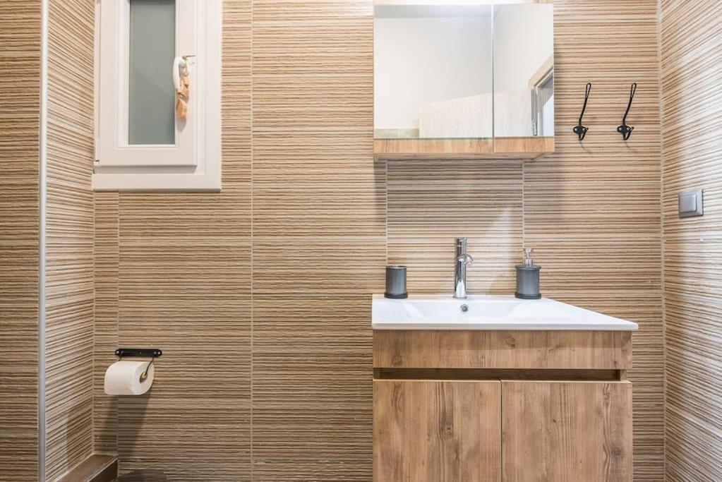 Apartamento Rest Sleep Repeat By Museum-2 Atenas Exterior foto